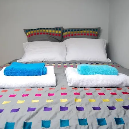 Sous Les Toits De Lisbonne Avec Vue
