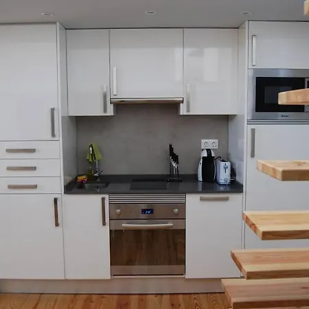 Appartement Sous Les Toits De Lisbonne Avec Vue